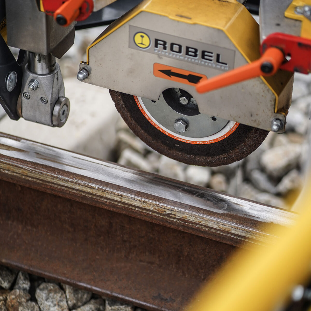 1363_16-1200x1200