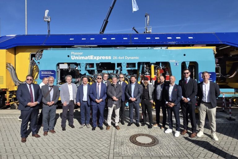 https://vhcgroup.cz/wp-content/uploads/2026/10/OHLA_UnimatExpress_InnoTrans_1200x800-768x512.jpg